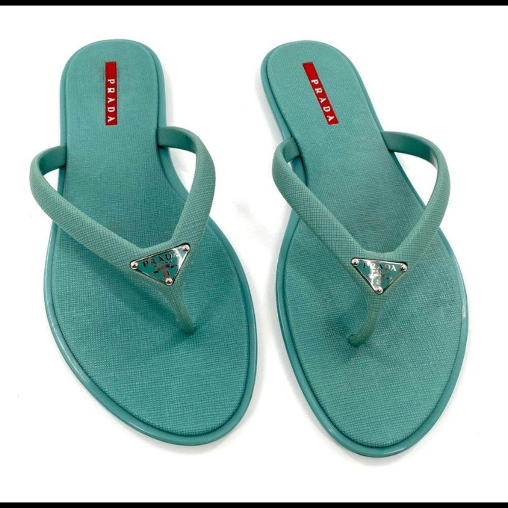 Authentic Prada flip flop sandals size 39 / 9 EUC